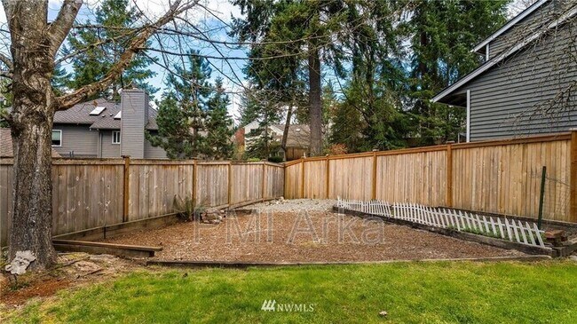 Building Photo - 23960 SE 42nd Pl