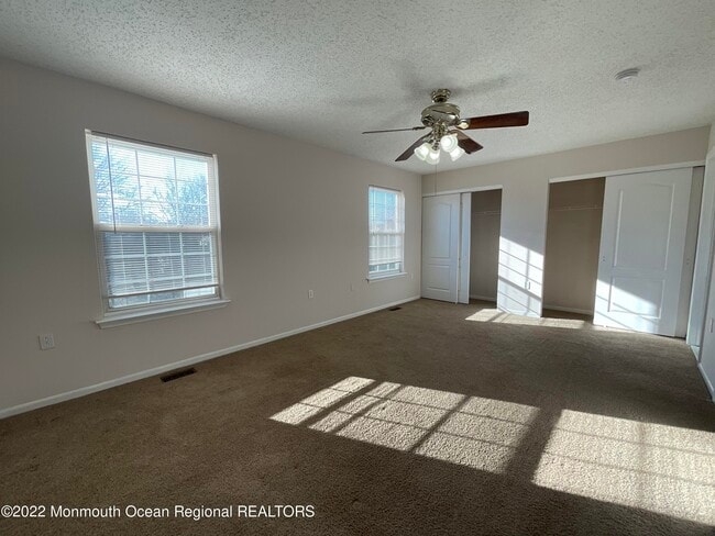 Building Photo - 907 Creamery Ct