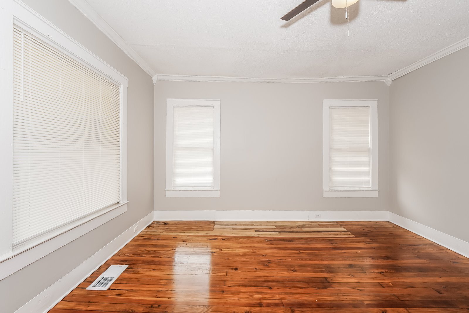 Building Photo - 8028 Rugby Ave