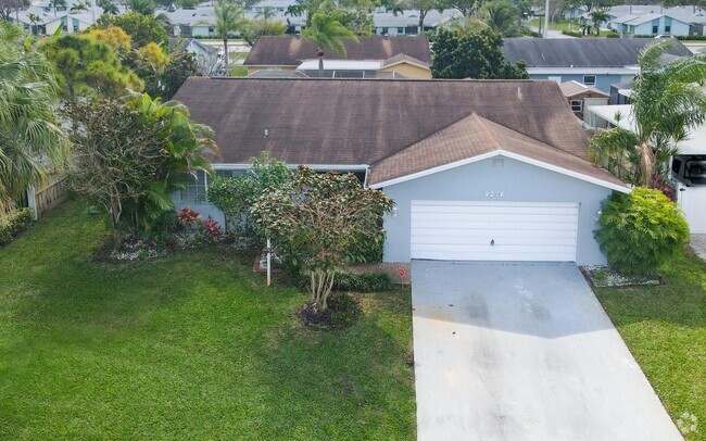 Building Photo - 9276 SW 18th Rd