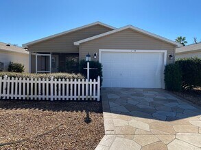 Building Photo - ANNUAL Lease – Turnkey 2+2 Patio Villa in the Desirable Village of Bonnybrook