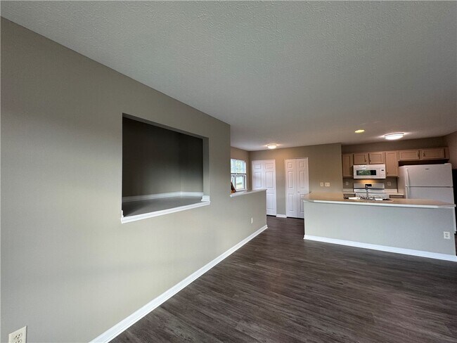 Building Photo - 808 Farmstead Ct