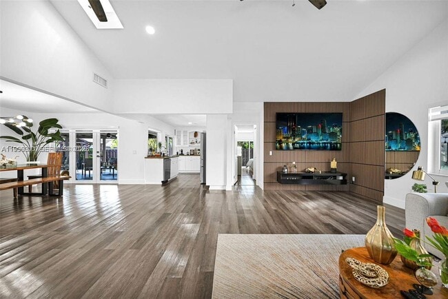 Building Photo - 13416 SW 108th St Cir N