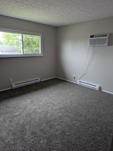 Bedroom 1 - 751 S Broad St