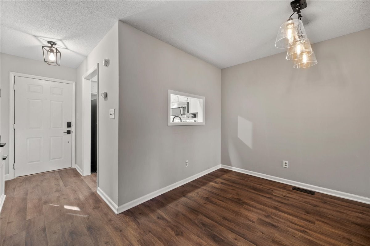 Building Photo - 5508 Kaplan Dr