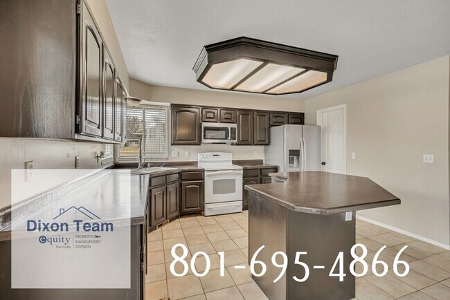 Building Photo - 10496 S 2330 W