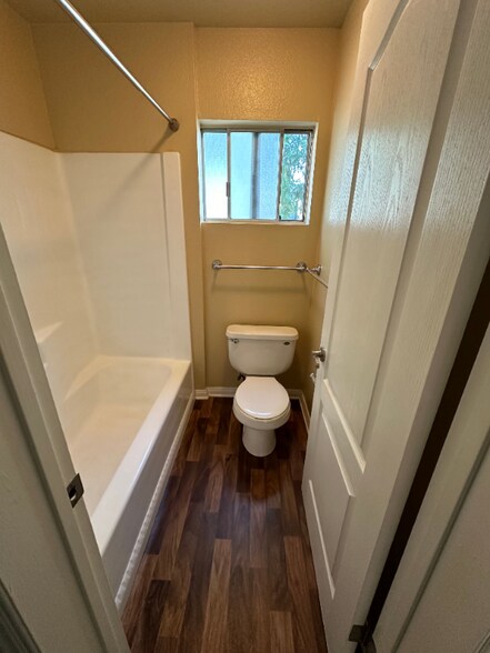 Building Photo - 338 S Arroyo Dr