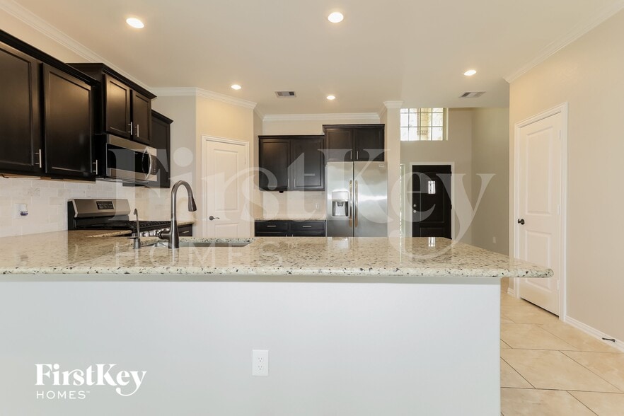 Building Photo - 119 Del Carmen Dr