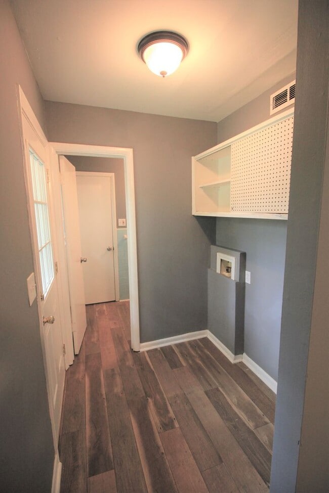Building Photo - Available For Immediate Move-In!