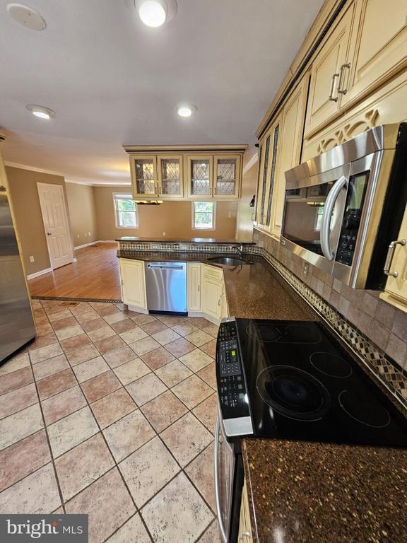 Building Photo - 10218 Arizona Cir