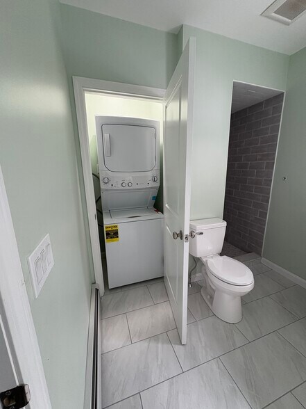 Washer & Dryer Closet - 316 Old Fall River Rd