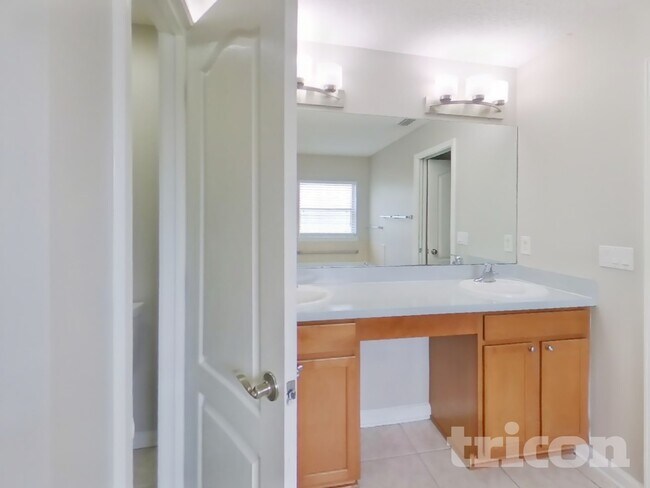 Building Photo - 86216 Vegas Blvd