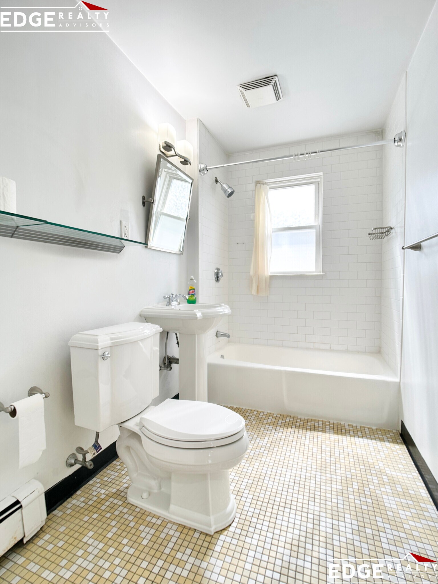 Building Photo - 40 Beacon Park