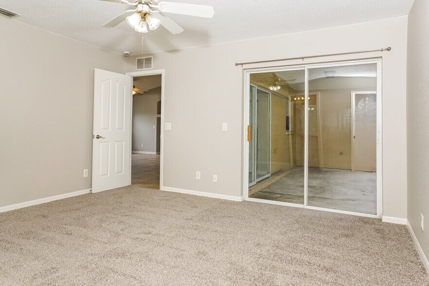 Building Photo - 3132 Eagle Pass St