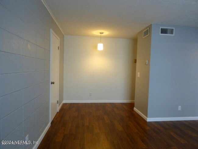 Building Photo - 2960 Remington St