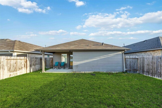 Building Photo - 16684 Lonely Pines Dr