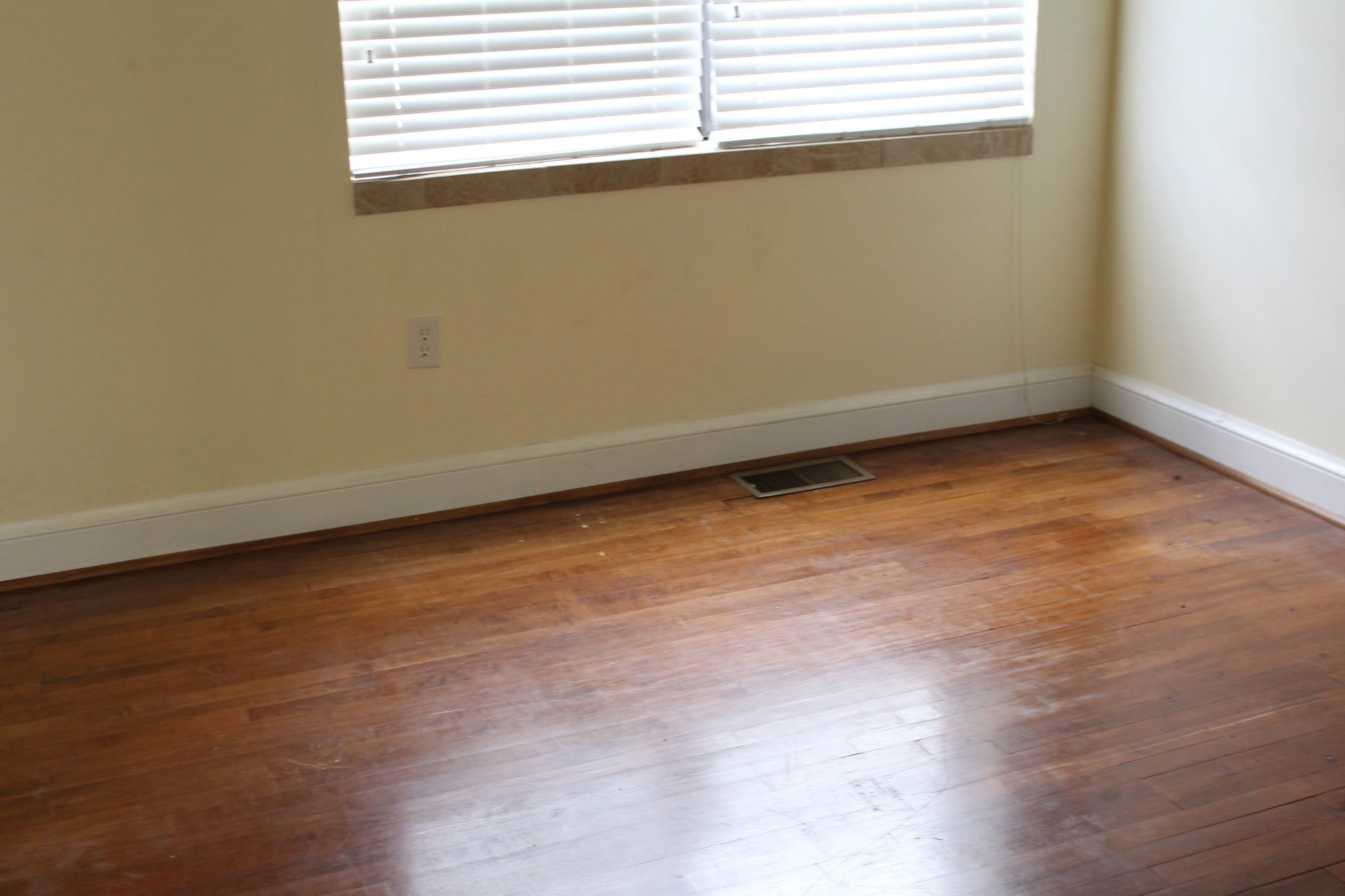 Bedroom - 18 W State St