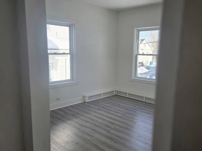 Building Photo - 29 Beech St