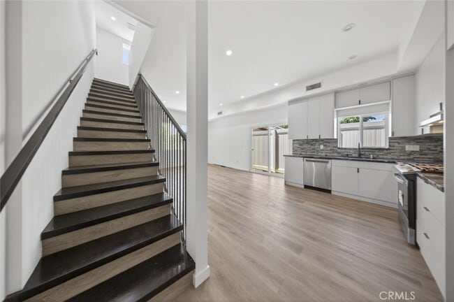 Building Photo - 14827 Dearborn St