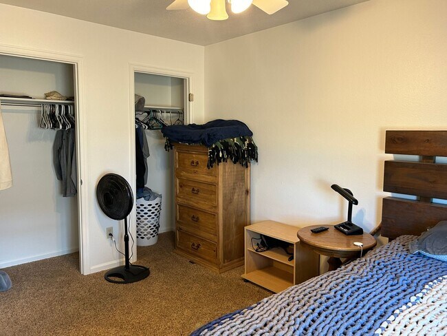 Building Photo - 1602 N 4th St