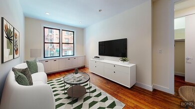 Building Photo - 156 Prince St