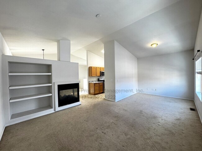 Building Photo - 639 Bosque Vista Point