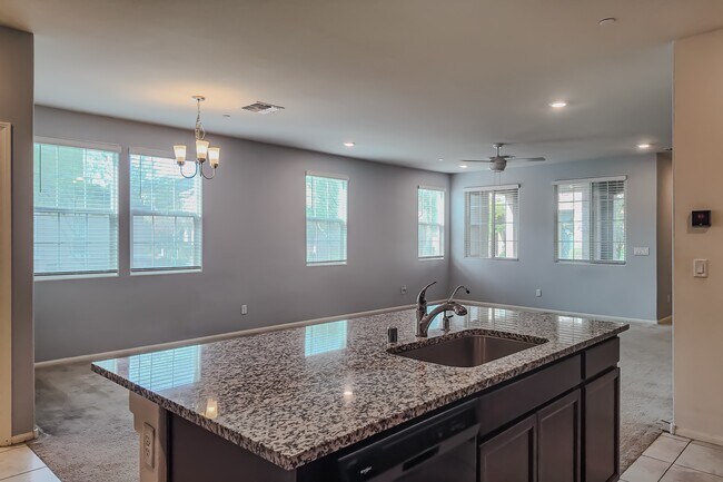 Building Photo - 3210 Brynley Ave