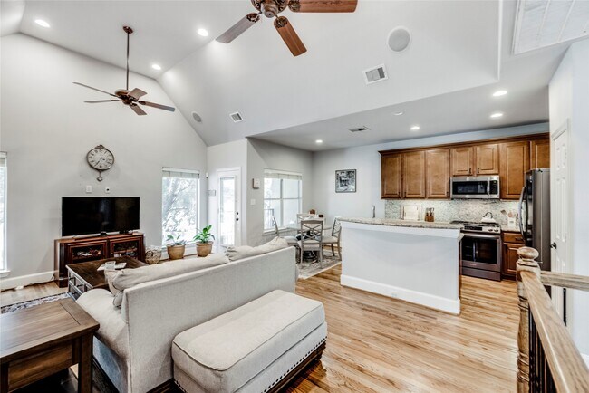 Building Photo - 5212 Washington Ave