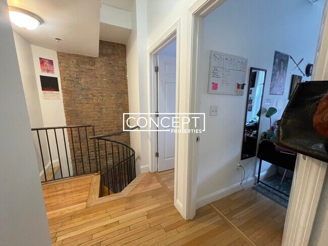 Building Photo - 241 Northampton St