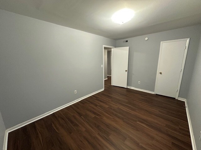 Building Photo - 1225 New Hope Ln