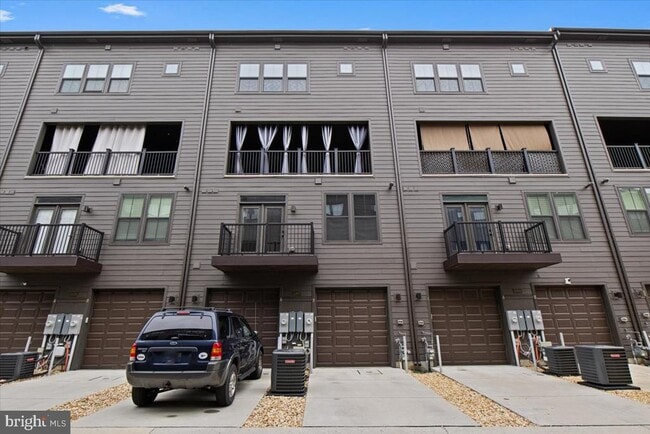 Building Photo - 10007 Ruffian Wy
