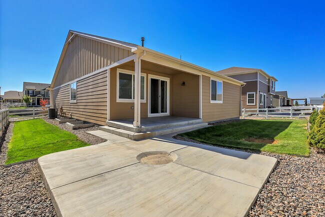 Building Photo - 997 Goldenrod Pkwy