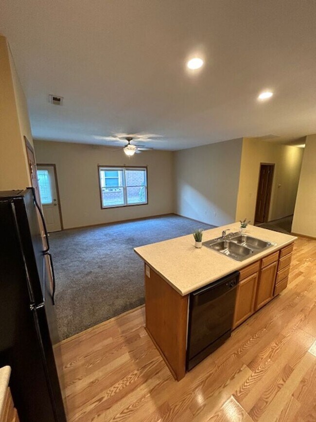 Building Photo - Modern Brick Ranch with 3 Bedrooms, 1.5 Ba...