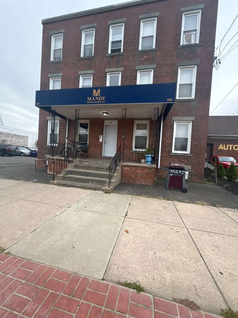 Building Photo - 886 Dixwell Ave