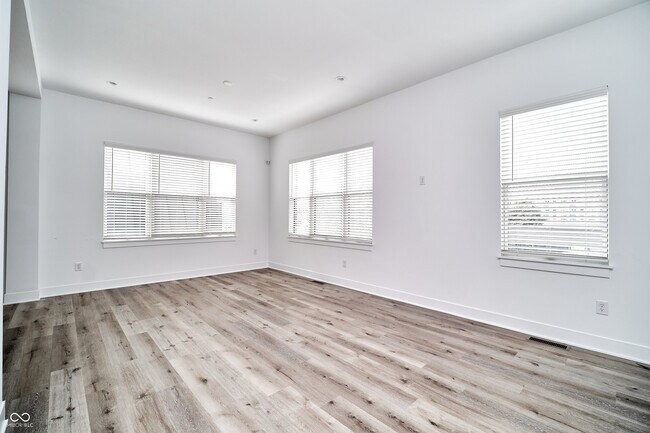 Building Photo - 519 Fulton St