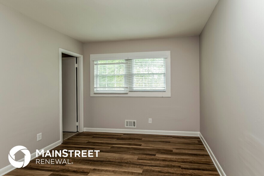 Building Photo - 4069 Rockey Valley Dr