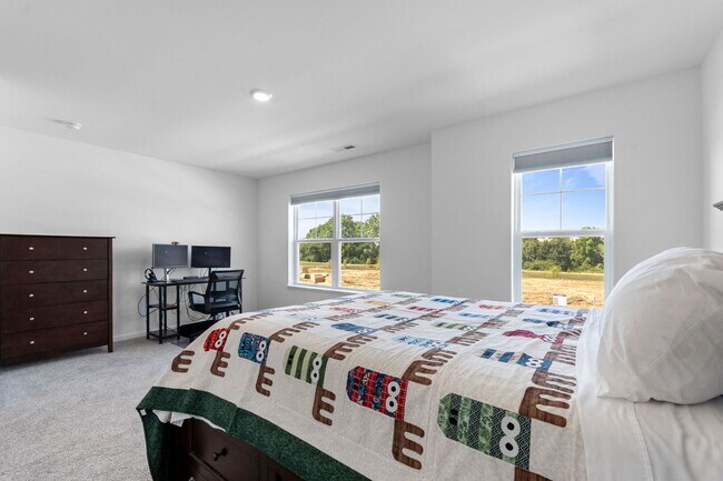 Building Photo - 16515 Golden Vly Ln