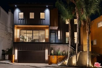 Building Photo - 3601 Dixie Canyon Pl