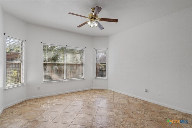 Building Photo - 204 Mallard Cove