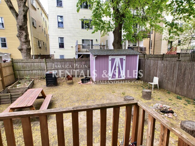 Building Photo - 63-65 Wyman St