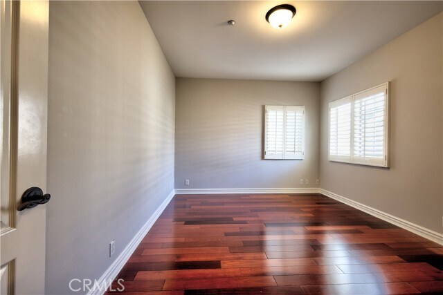 Building Photo - 529 S 5th Ave