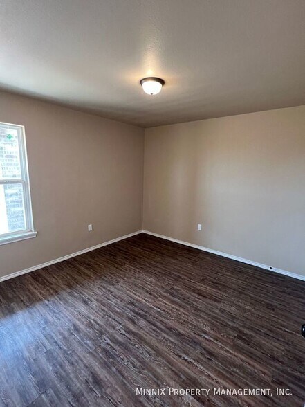 Building Photo - 2516 N Ave O