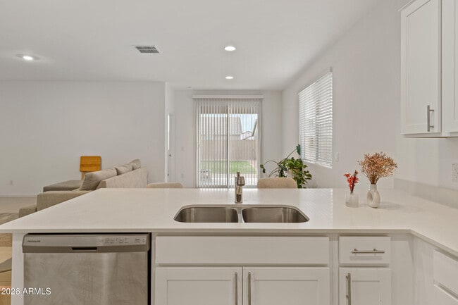 Building Photo - 3065 E Riding Boot Wy