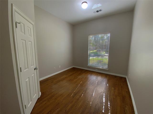 Building Photo - 1870 Dowelling Dr