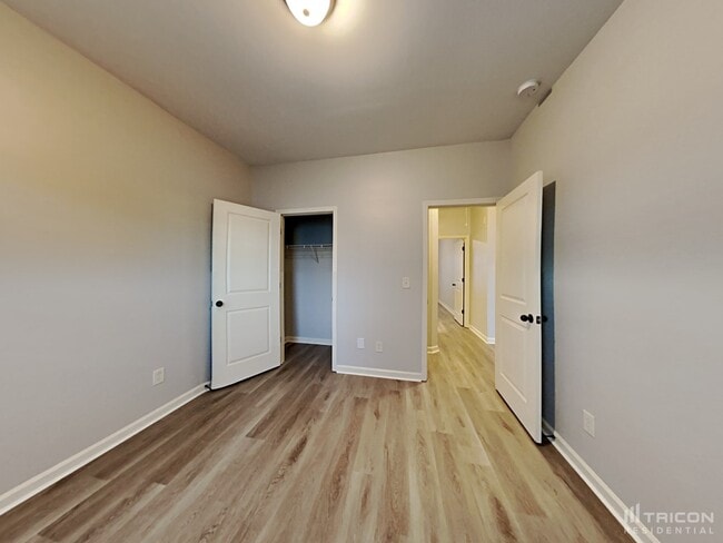 Building Photo - 49 Amherst Dr