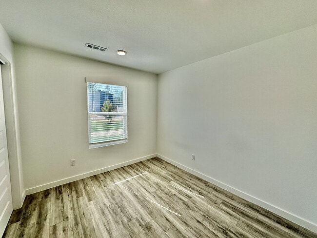 Building Photo - 1101 States Ave