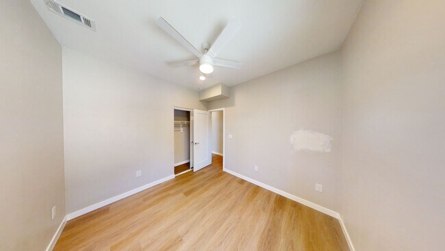 Building Photo - 4 BD/2BA on the Corner of Montezuma & La D...