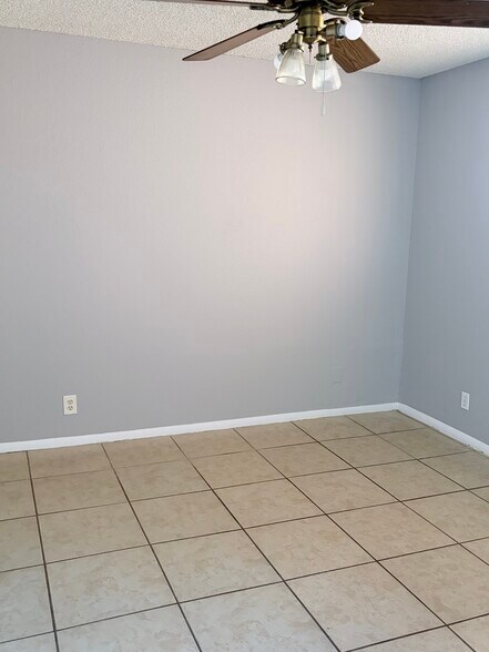 Building Photo - 1062 N July Cir