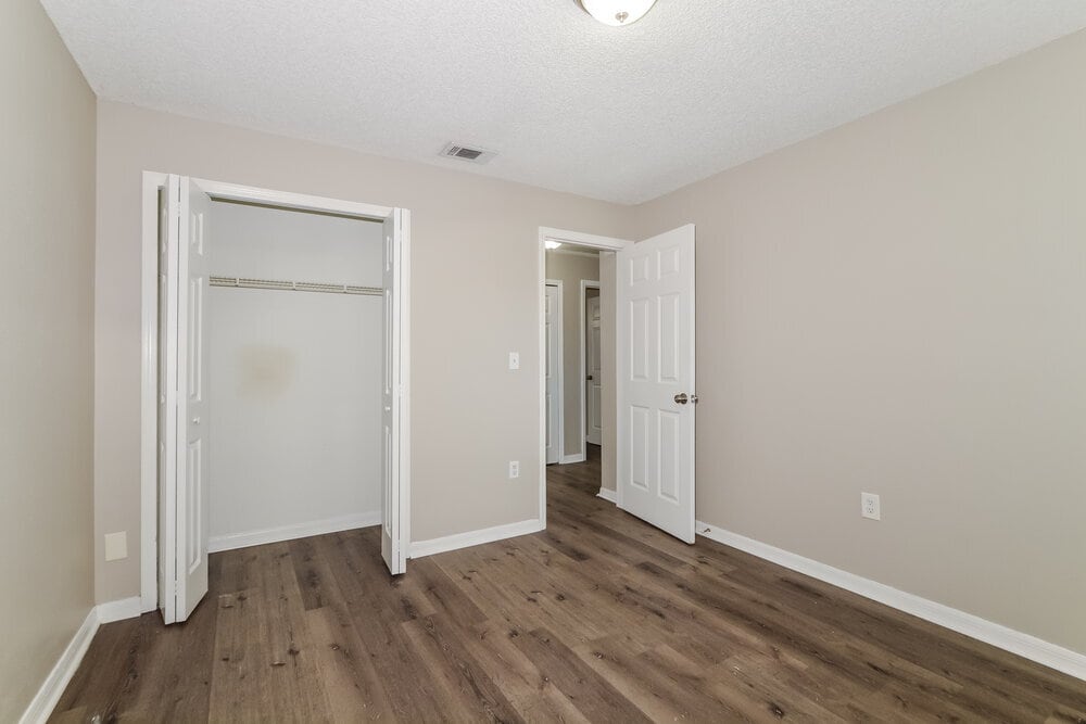 Building Photo - 2928 Dana Ln