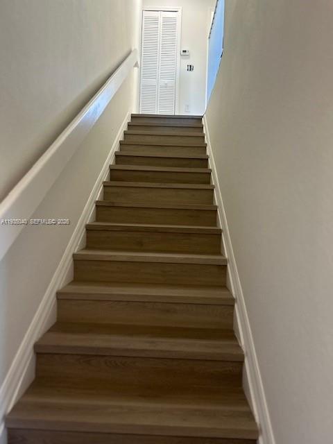 Building Photo - 37 W 11th St